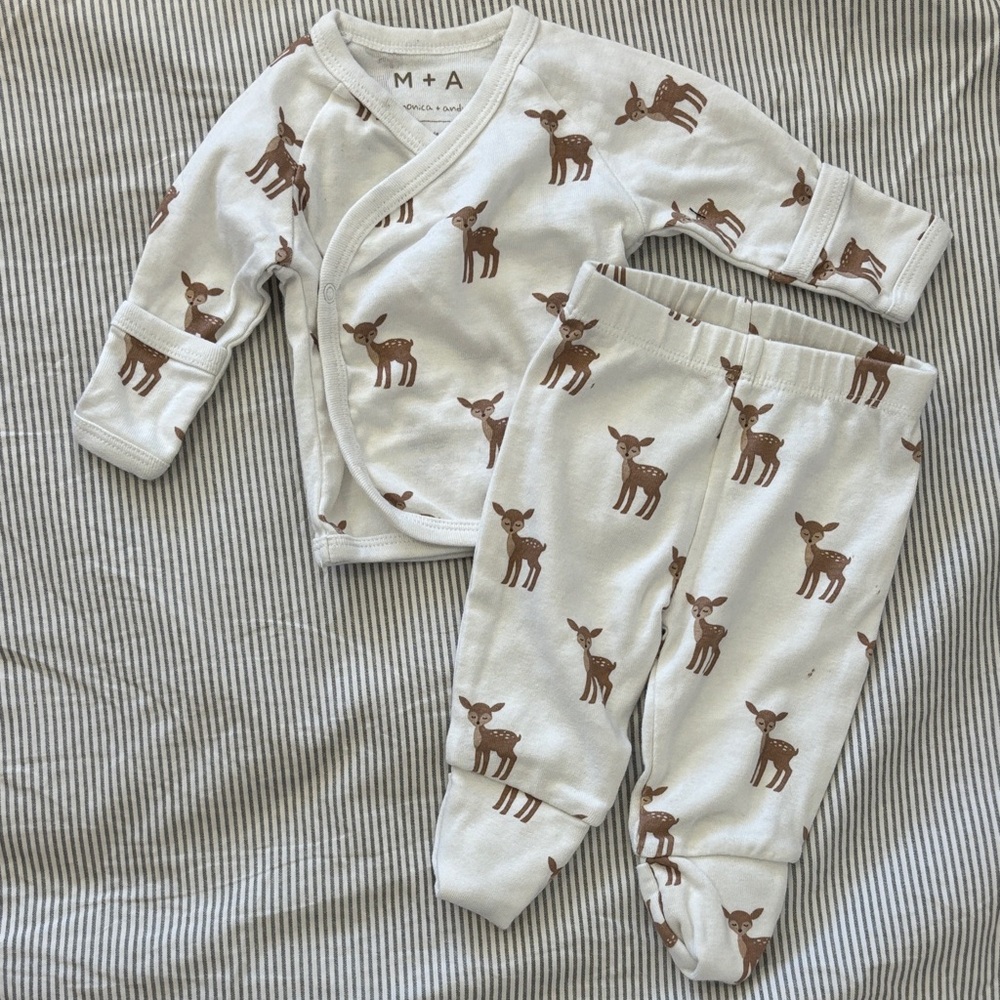 M+A Kids White and Brown Deer Pajama Set